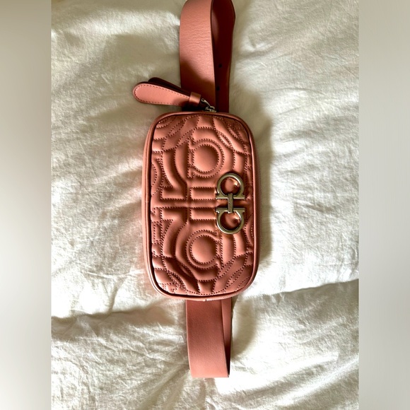Salvatore Ferragamo designer Fanny pack - Picture 4 of 5